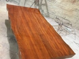 Mẫu bàn ăn gỗ tự nhiên nguyên khối thiết kế sang trọng cao cấp