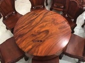 Bàn ăn tròn gỗ gỗ đỏ nguyên khối 112x19cm bộ 6 ghế (Anh Mậu, Bắc Ninh)