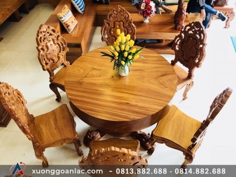 Bộ bàn ăn tròn nguyên khối gỗ gõ đỏ 8 ghế hoàng gia (Chị Uyên, Bắc Ninh)