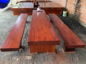 Thiết kế bàn ăn 3 tấm nguyên khối từ gỗ Cẩm Chỉ