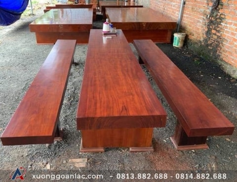 Thiết kế bàn ăn 3 tấm nguyên khối từ gỗ Cẩm Chỉ