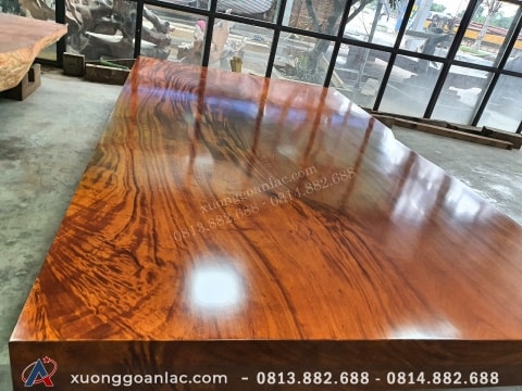 Phản gỗ gõ đỏ nguyên khối cực khủng 446x263x25cm (Anh Dương, Nam Định)