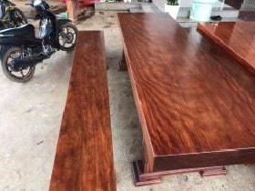 Bộ bàn ghế K3 gỗ cẩm hồng liền khối 280x90x16cm (Chị Thắm, Long An)