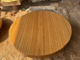 Mặt bàn tròn gỗ gõ đỏ nguyên khối đường kính 1m8 (Chị Tuyết, Hà Nam)
