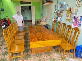 Bộ bàn ăn đóng hộp gỗ cẩm vàng ( Chú Quảng - Đồng Nai )