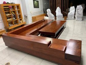 Bộ sofa nguyên khối gỗ cẩm hồng nhà anh Hùng - Hà Nội