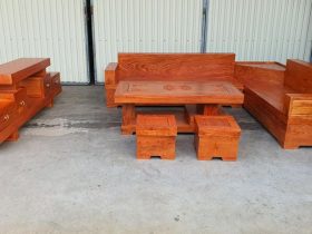 Bộ bàn ghế nguyên khối gỗ hương đá