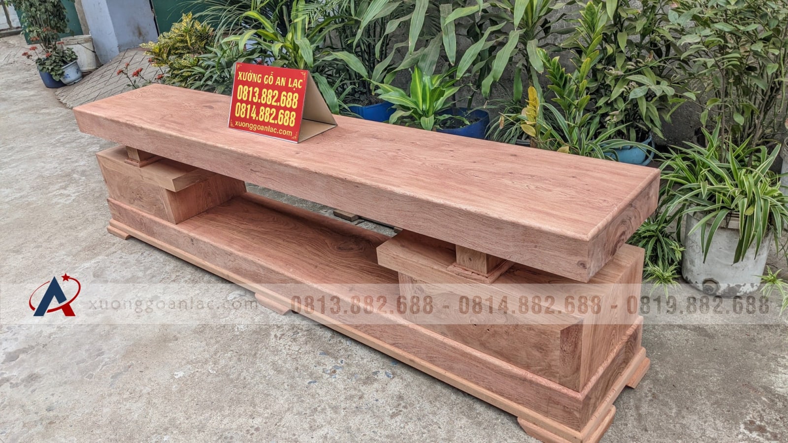 kệ tivi gỗ hương đá