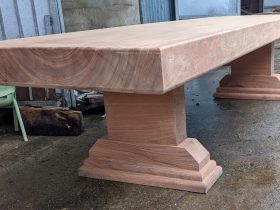 bàn ăn nguyên khối gỗ hương đá