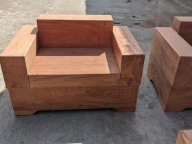 ghế sofa nguyên khối gỗ hương đá