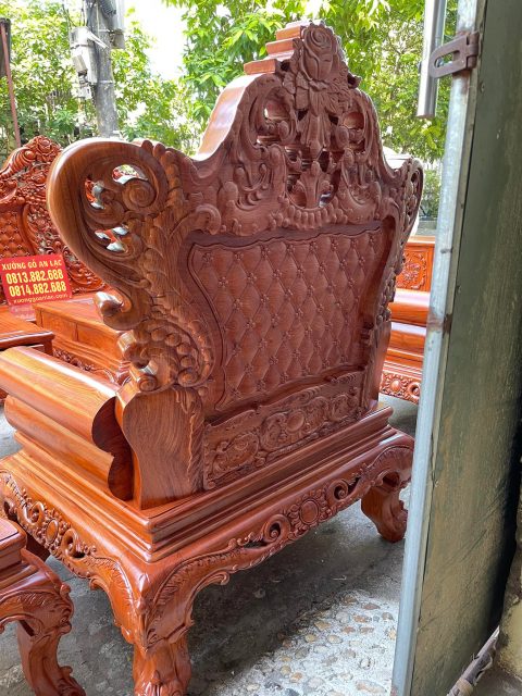 ghế hoàng gia vách trám gỗ hương đá
