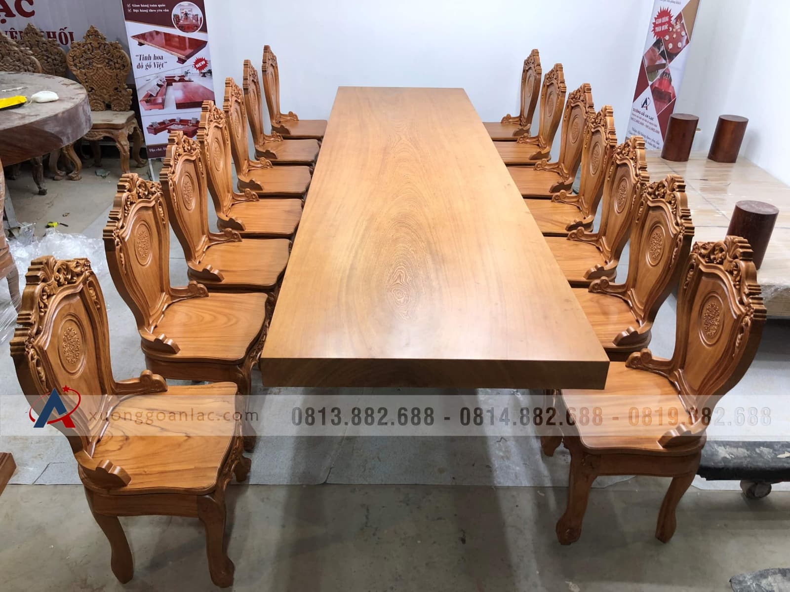 Bộ bàn ăn gõ đỏ 14 ghế nguyên khối anh Tư - Hồ Chí Minh - Xưởng Gỗ An Lạc