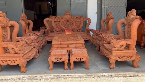 Mộc bàn ghế Nghê cột 16cm chân 16 gỗ Hương Đá vip