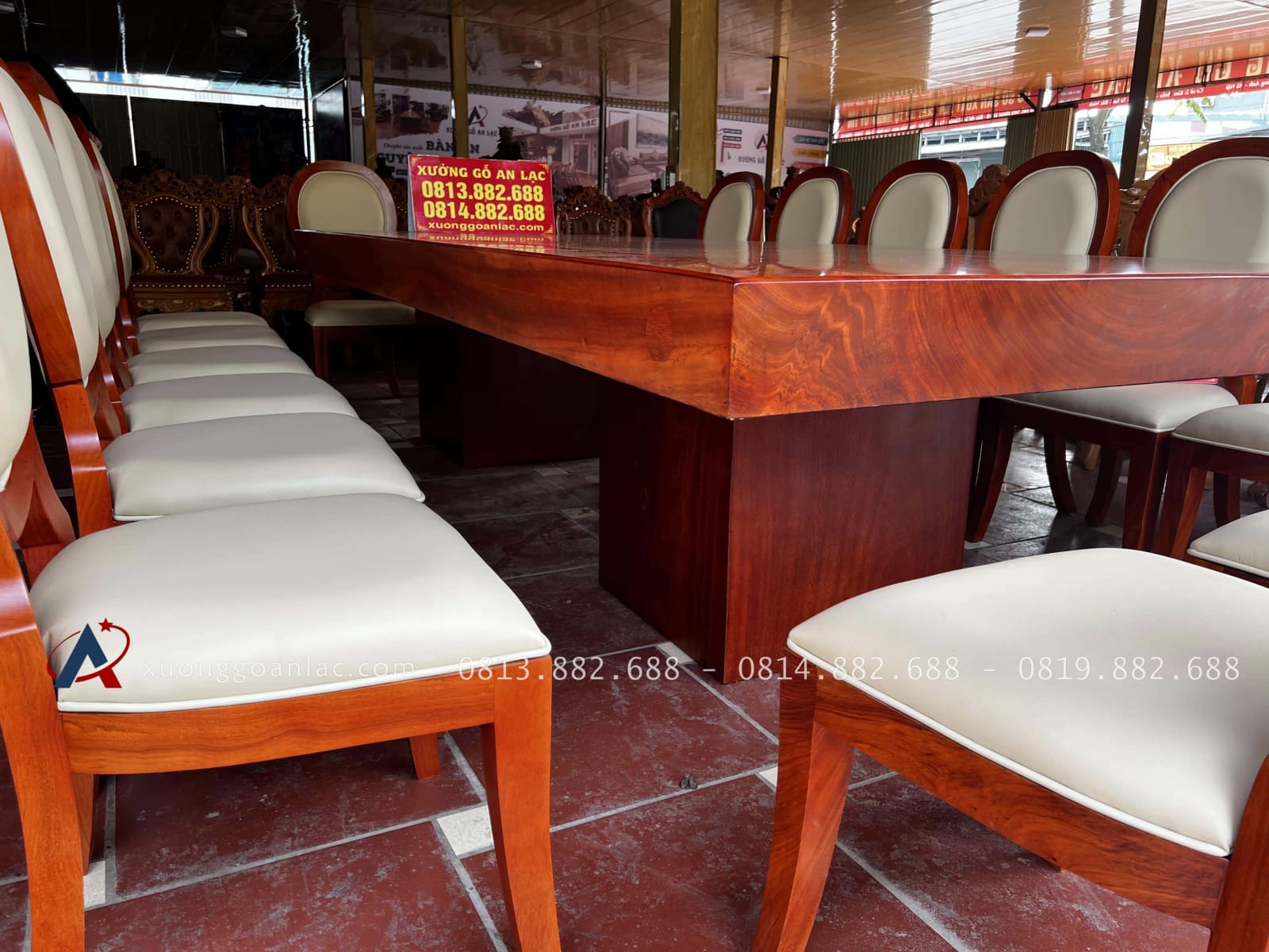Bộ bàn ghế ăn gỗ gõ đỏ sang trọng đẳng cấp