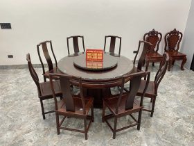 mẫu bàn ăn tròn 8 ghế siêu vip