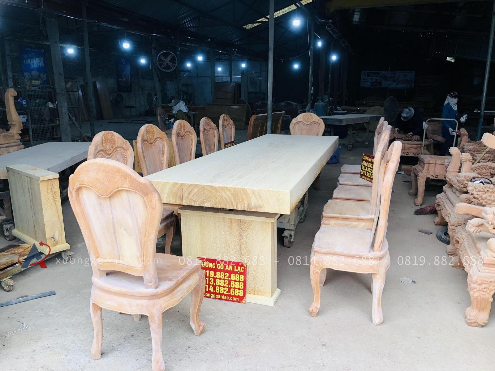 bàn ăn 12 ghế hoàn thiện mộc