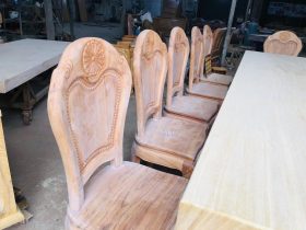 Những mẫu ghế hoa cúc gỗ gõ đỏ