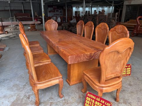 bộ bàn ăn chất liệu gỗ gõ đỏ