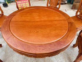 mặt bàn gỗ tròn khung tranh dày dặn