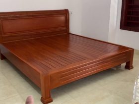 mẫu giường ngủ gỗ gõ hiện đại