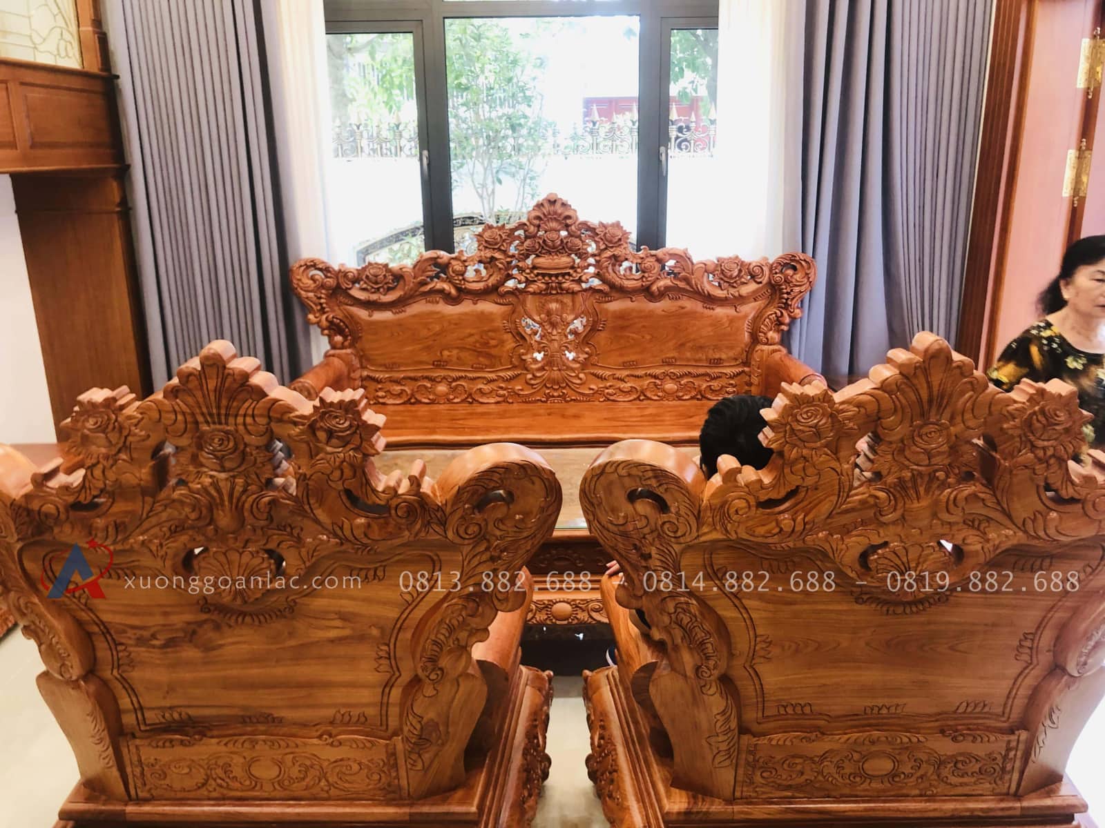 Bộ bàn ghế hoàng gia gỗ hương đá