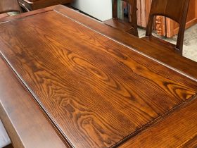 bàn ăn gỗ sồi dạng chữ nhật