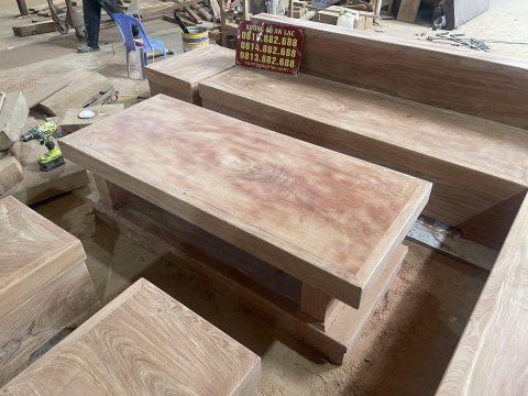 bàn trà chữ nhật của bộ sofa nguyên khối gỗ hương đá